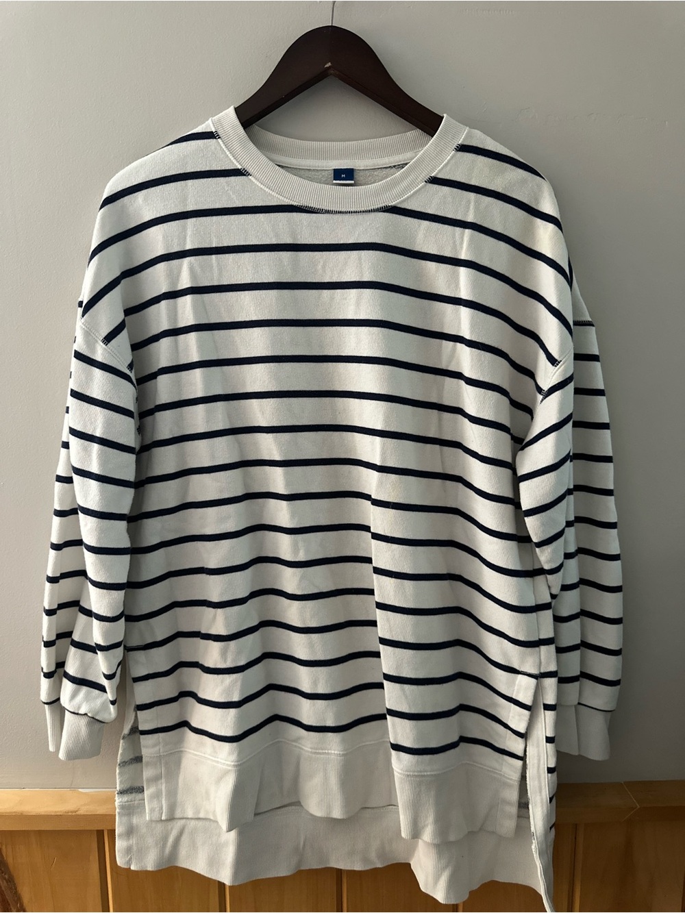 Old Navy White and Navy Striped Crewneck Sweater